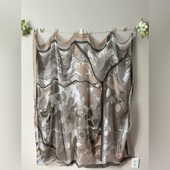 Women’s Simply Vera Wang Sheer Scarf / Wrap - Picture 12 of 12